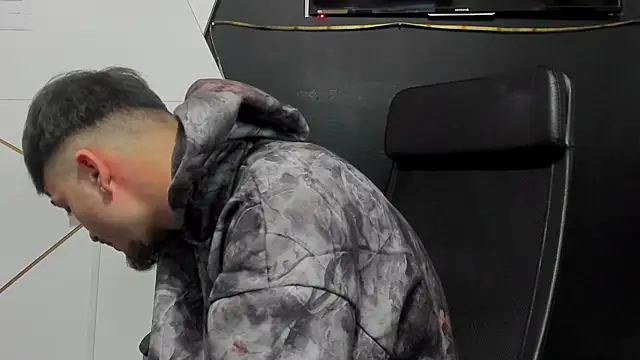 BrandonTate online show from March 29, 6:48 am