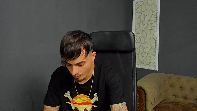 BrandonTate online show from May 17, 11:54 am