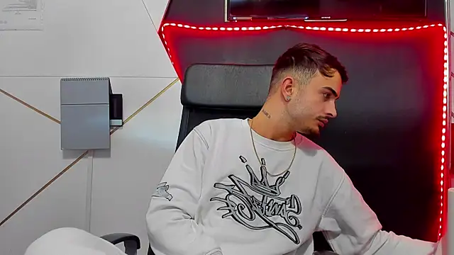 BrandonTate online show from February 19, 10:34 am