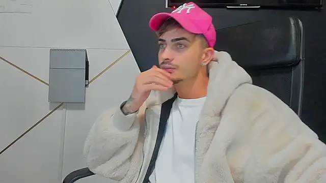 BrandonTate online show from January 10, 5:36 am