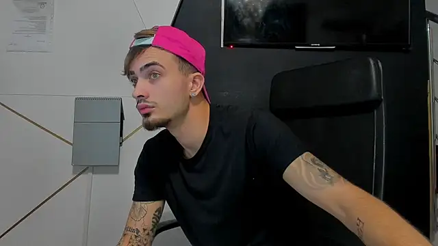 BrandonTate online show from December 21, 5:53 am