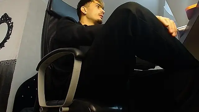 BrandonTate online show from December 4, 10:25 am