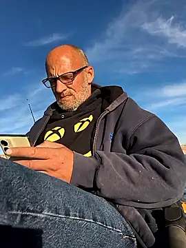 FloppyPickle4u online show from January 18, 4:21 pm