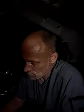 FloppyPickle4u online show from December 1, 1:50 am