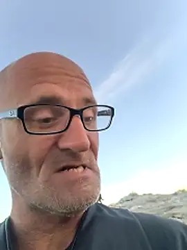 FloppyPickle4u online show from April 21, 1:42 am
