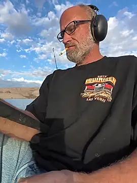 FloppyPickle4u online show from February 6, 3:41 pm