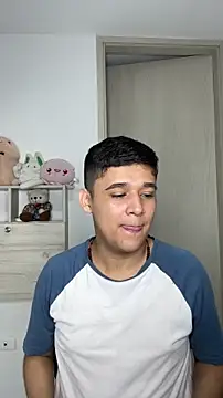 Snapshot of kaiine190 chatting on November 11, 7:14 am kaiine190 online show from November 11, 7:14 am