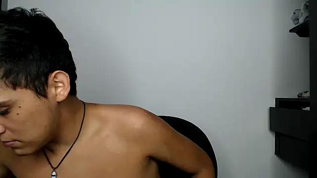 kaiine190 online show from April 18, 8:49 am