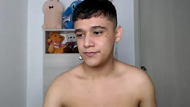 Snapshot of kaiine190 chatting on February 14, 8:25 am kaiine190 online show from February 14, 8:25 am