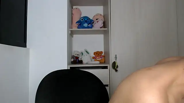 Snapshot of kaiine190 chatting on February 23, 9:15 pm kaiine190 online show from February 23, 9:15 pm