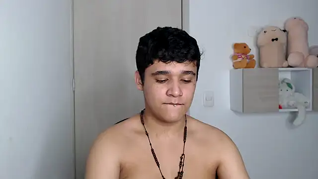 Snapshot of kaiine190 chatting on October 19, 11:02 am kaiine190 online show from October 19, 11:02 am