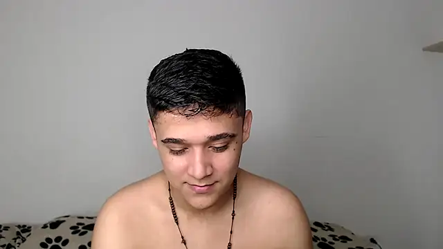 Snapshot of kaiine190 chatting on November 9, 8:24 pm kaiine190 online show from November 9, 8:24 pm