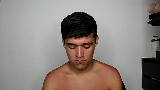 kaiine190 online show from April 7, 6:48 am