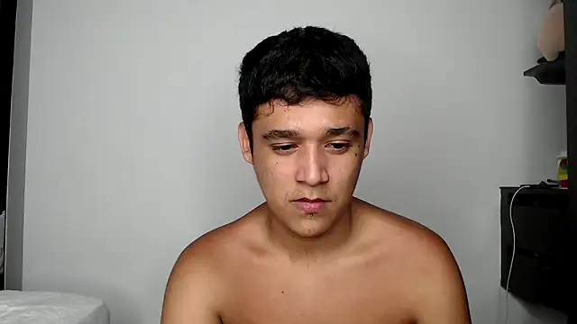 kaiine190 online show from April 10, 9:49 am