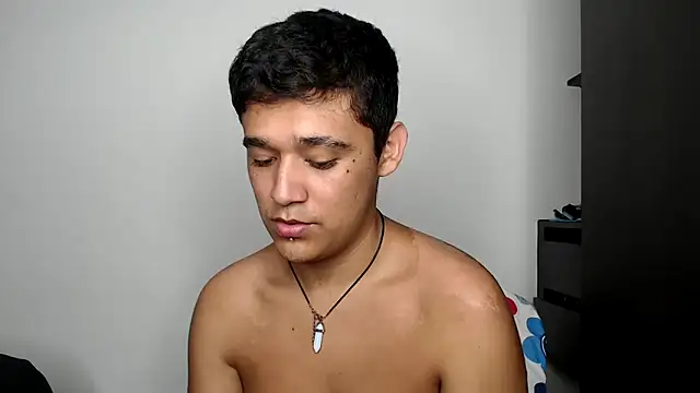 kaiine190 online show from April 16, 5:19 am