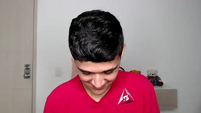 Snapshot of kaiine190 chatting on January 17, 6:28 am kaiine190 online show from January 17, 6:28 am