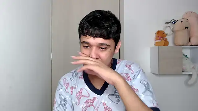 Snapshot of kaiine190 chatting on October 20, 6:48 am kaiine190 online show from October 20, 6:48 am