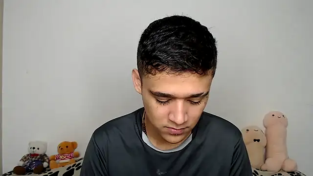 kaiine190 online show from March 4, 11:40 am