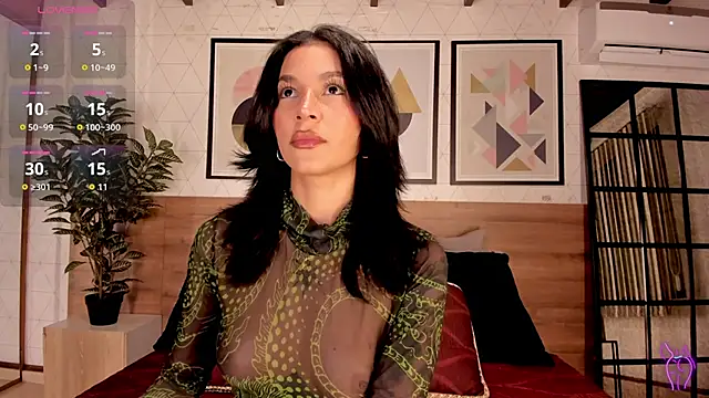 LunaRuso online show from October 19, 8:11 pm