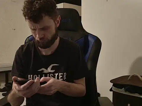 Talenjames4 online show from December 1, 1:39 am