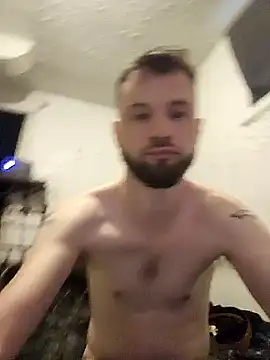 Snapshot of Talenjames4 chatting on October 1, 2:21 pm Talenjames4 online show from October 1, 2:21 pm