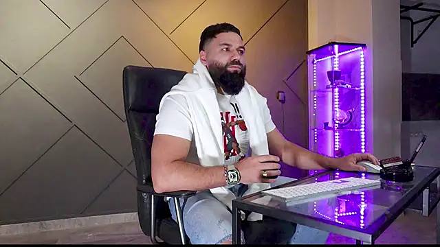 mattmasterss online show from March 1, 4:58 am