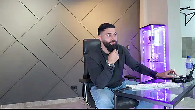 mattmasterss online show from February 27, 9:50 am