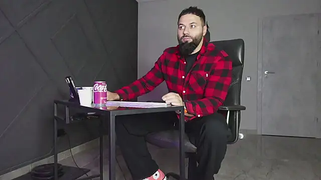 mattmasterss online show from November 4, 2:04 am