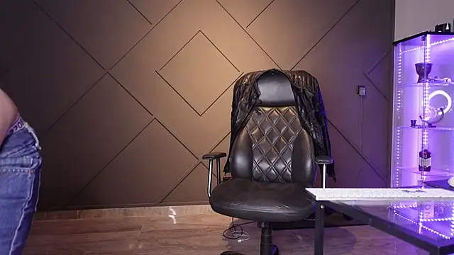 mattmasterss online show from June 2, 10:21 pm