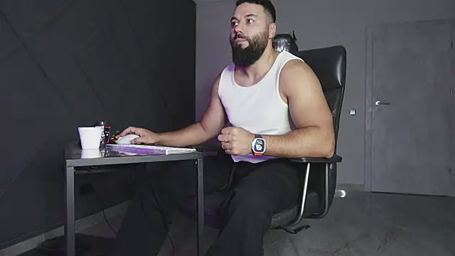 mattmasterss online show from November 13, 7:34 am