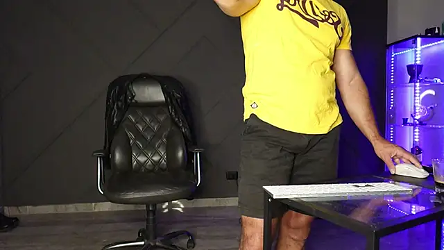 mattmasterss online show from May 31, 7:36 pm