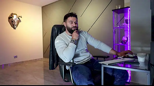 mattmasterss online show from March 13, 3:39 pm