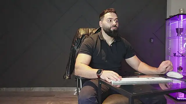 mattmasterss online show from March 9, 9:40 pm