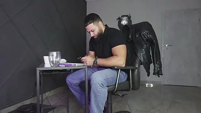 mattmasterss online show from November 6, 3:32 am