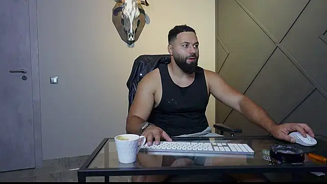 mattmasterss online show from September 10, 6:29 pm