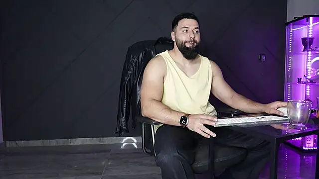 mattmasterss online show from April 13, 10:58 pm