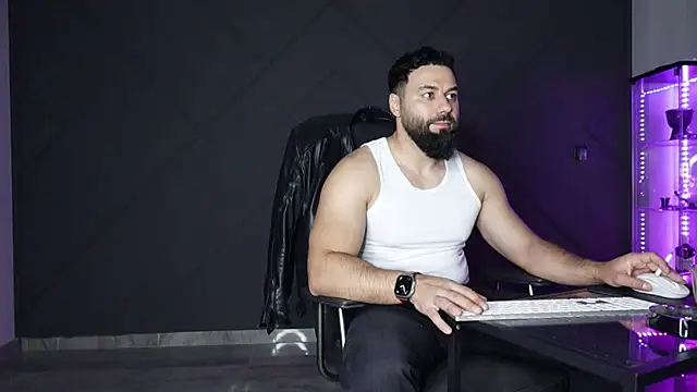 mattmasterss online show from April 20, 7:04 pm