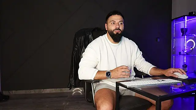 mattmasterss online show from May 27, 9:22 pm