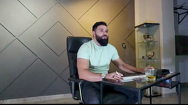 mattmasterss online show from February 26, 5:46 am