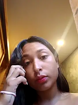 Bonnie Clydeee online show from November 28, 11:32 am