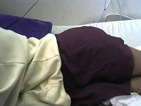 Ma-yolo001 online show from October 2, 8:18 am