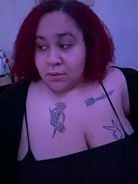 Snapshot of Juicyjordie chatting on February 6, 8:07 am Juicyjordie online show from February 6, 8:07 am
