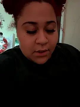 Snapshot of Juicyjordie chatting on December 6, 9:40 pm Juicyjordie online show from December 6, 9:40 pm
