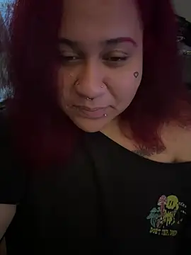 Snapshot of Juicyjordie chatting on July 12, 5:03 pm Juicyjordie online show from July 12, 5:03 pm