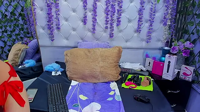 Snapshot of Brith_Adams chatting on November 28, 2:56 am Brith Adams online show from November 28, 2:56 am