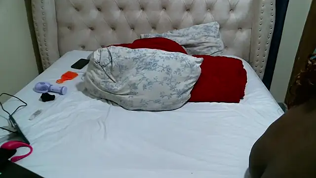 Khorah online show from February 12, 11:59 pm