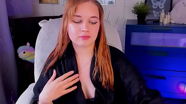 AlicePopsy online show from November 18, 12:30 pm