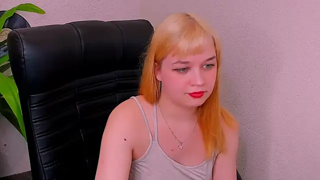 AlicePopsy online show from March 8, 1:57 pm