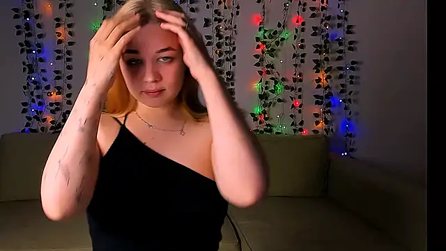 AlicePopsy online show from February 4, 10:10 am