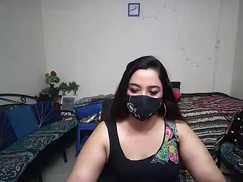 Snapshot of Arushisingh8888 chatting on March 18, 8:39 am Arushisingh8888 online show from March 18, 8:39 am